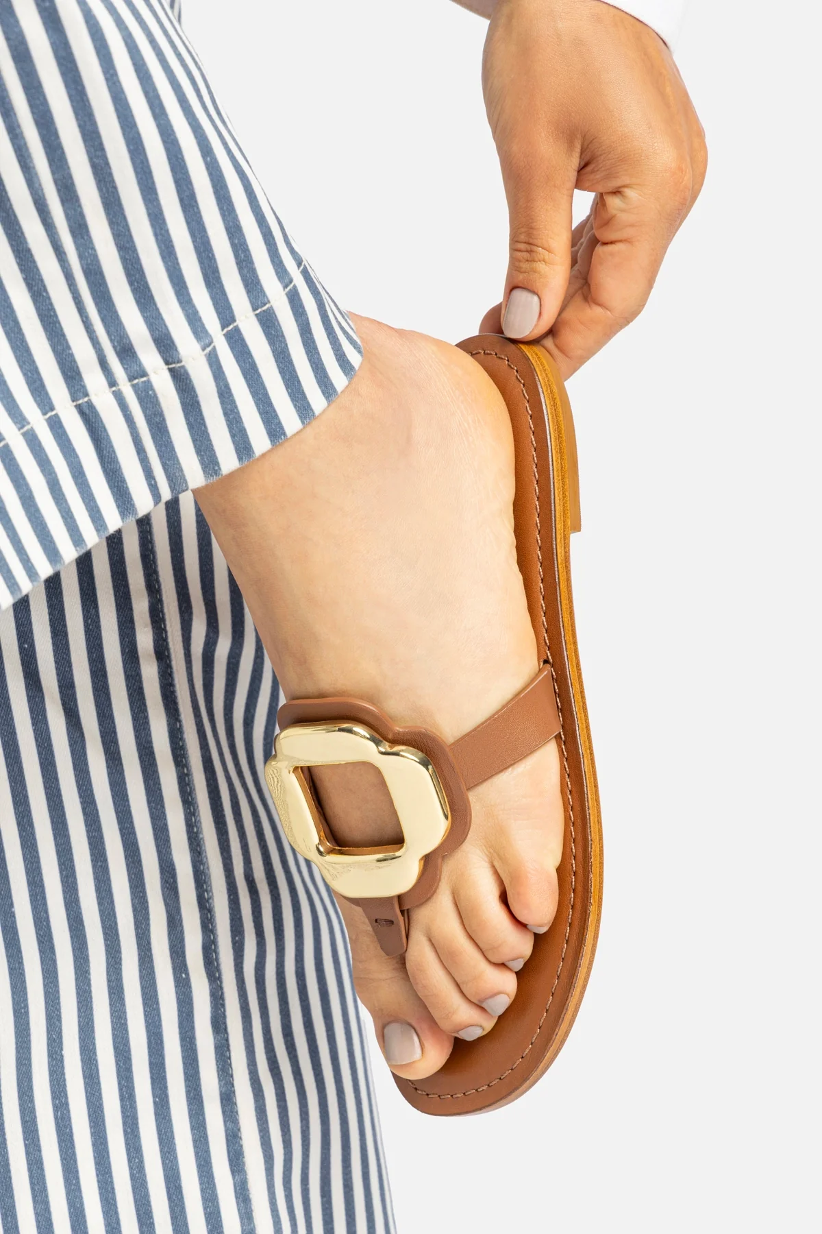 Margherita Thong Sandal in Caramel Leather and Gold Hardware - Image 2